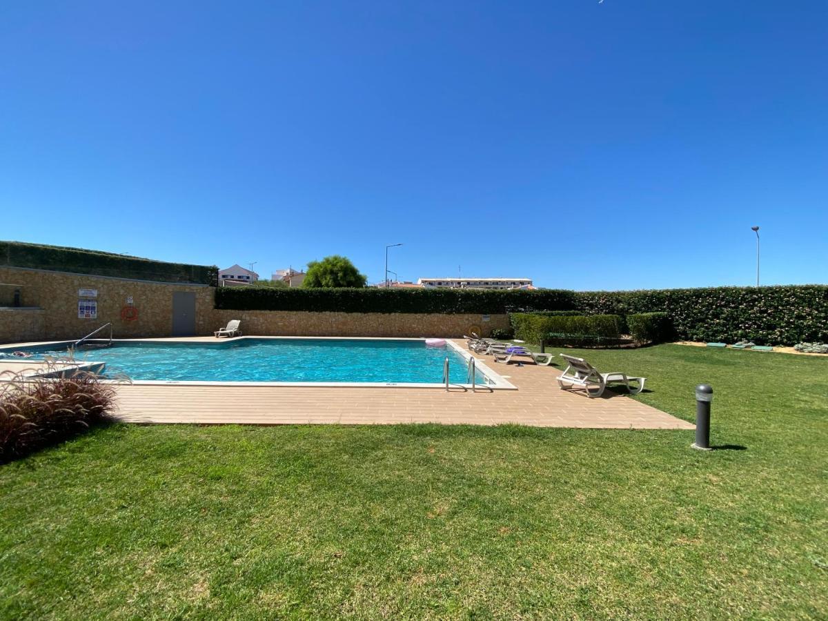 Albufeira Malpique Beach Apartment Exteriör bild